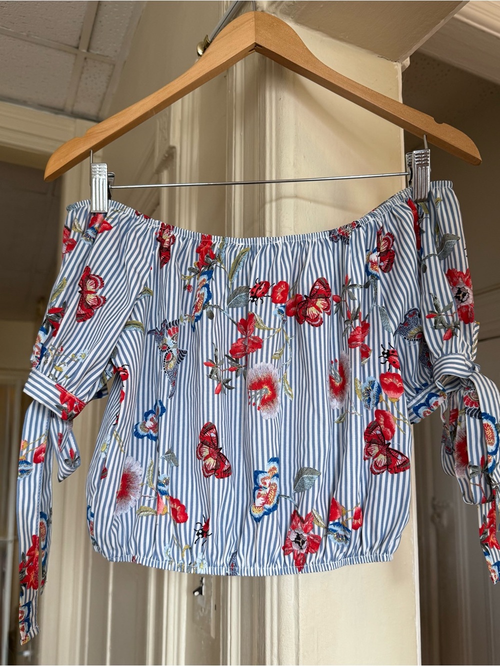 Off-shoulder floral stripe crop top